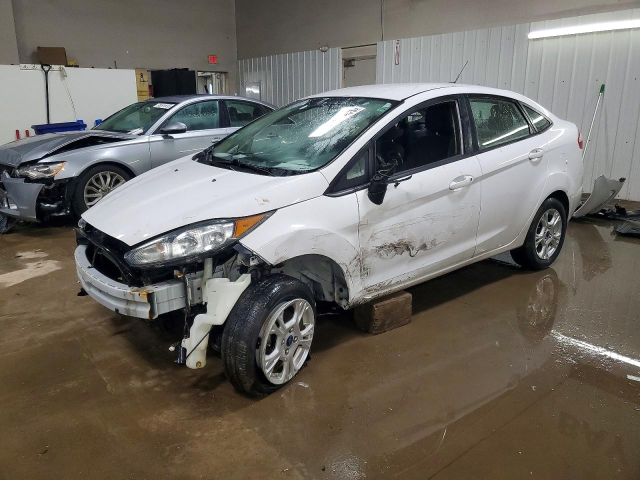 2015 FORD FIESTA