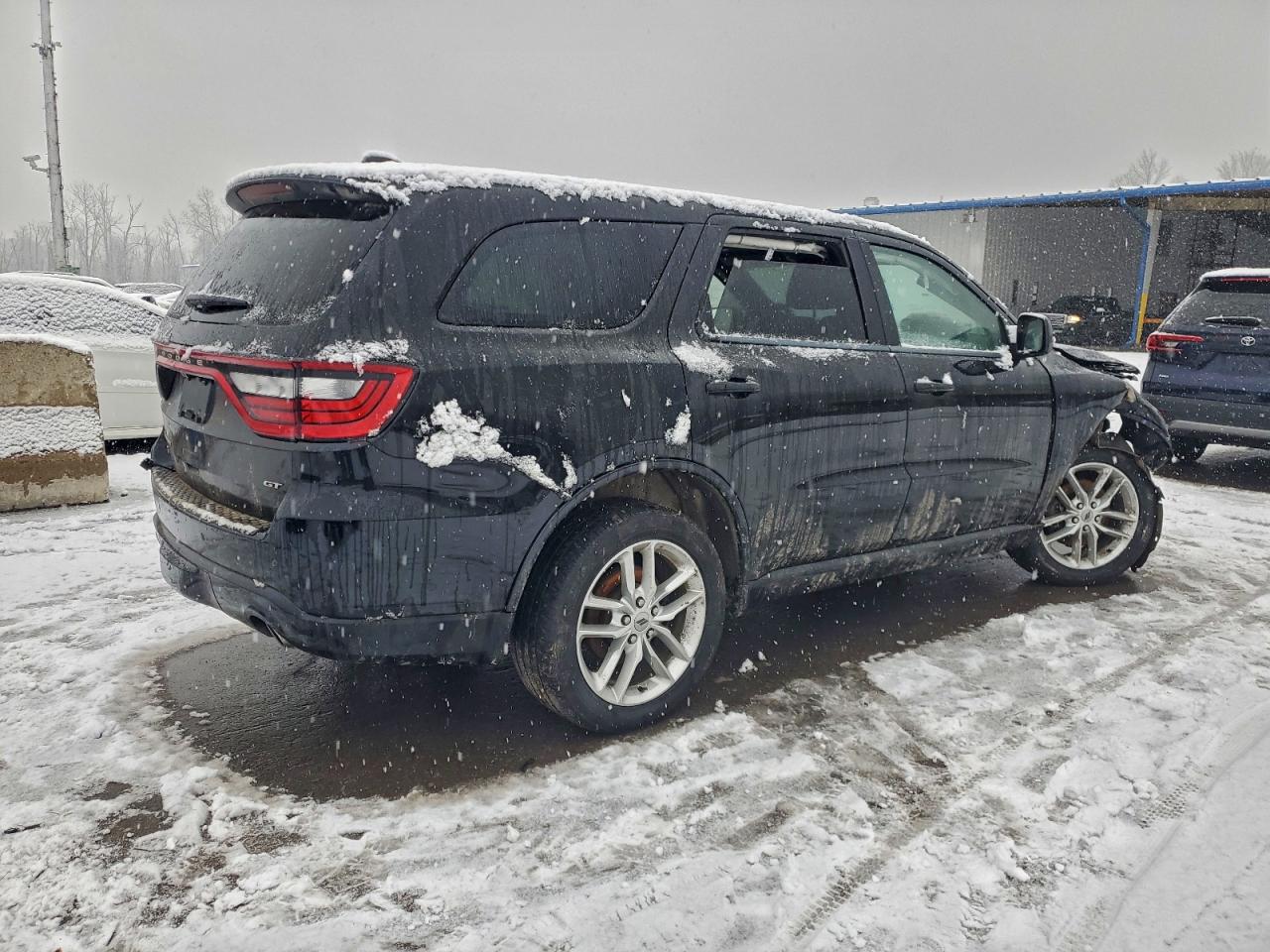 2023 DODGE DURANGO GT photo 3