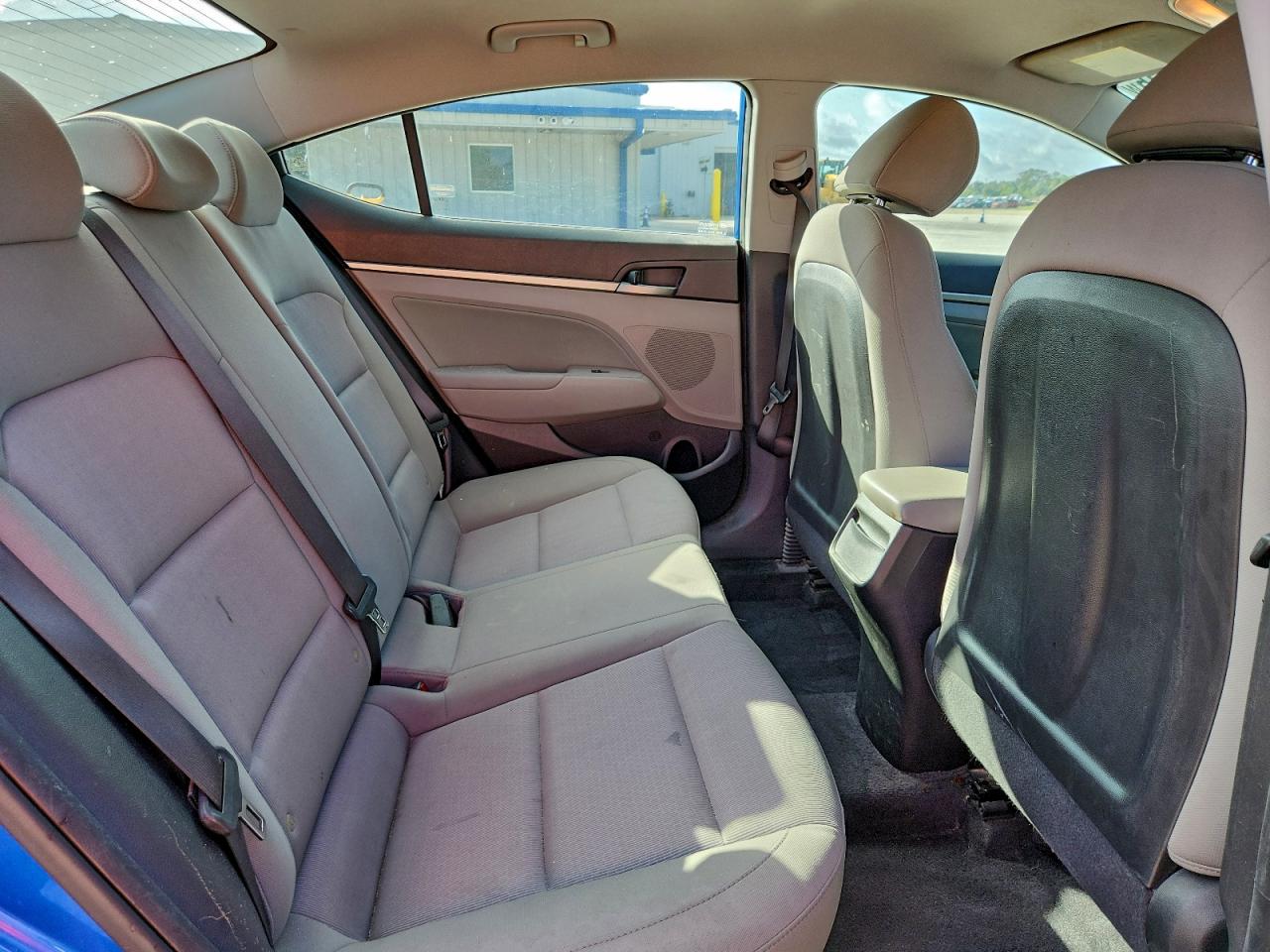 2018 HYUNDAI ELANTRA SEL photo 10