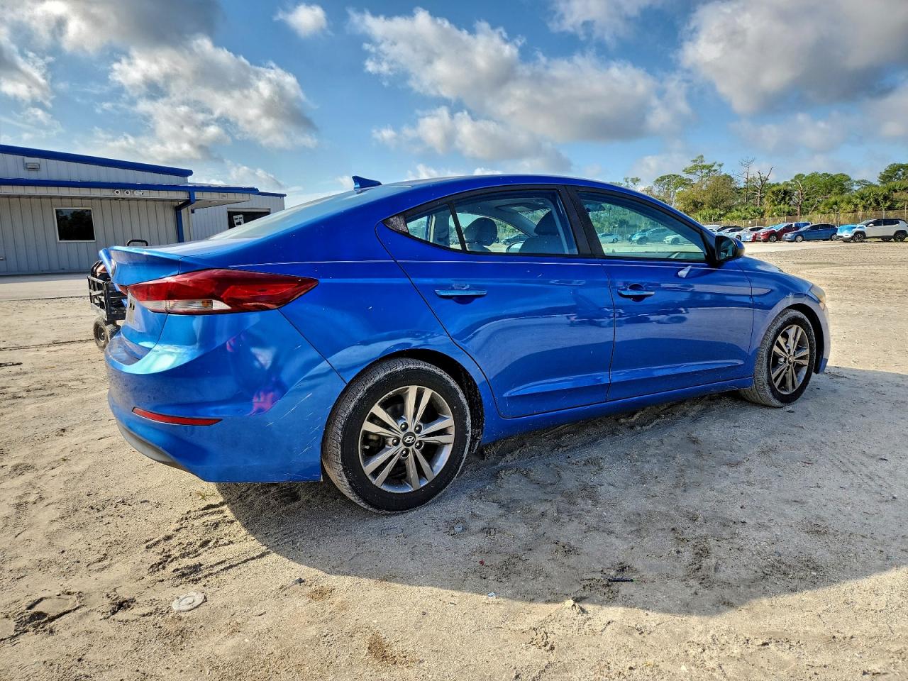 2018 HYUNDAI ELANTRA SEL photo 3