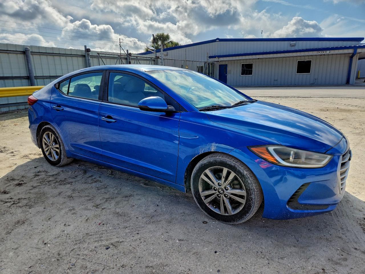 2018 HYUNDAI ELANTRA SEL photo 4