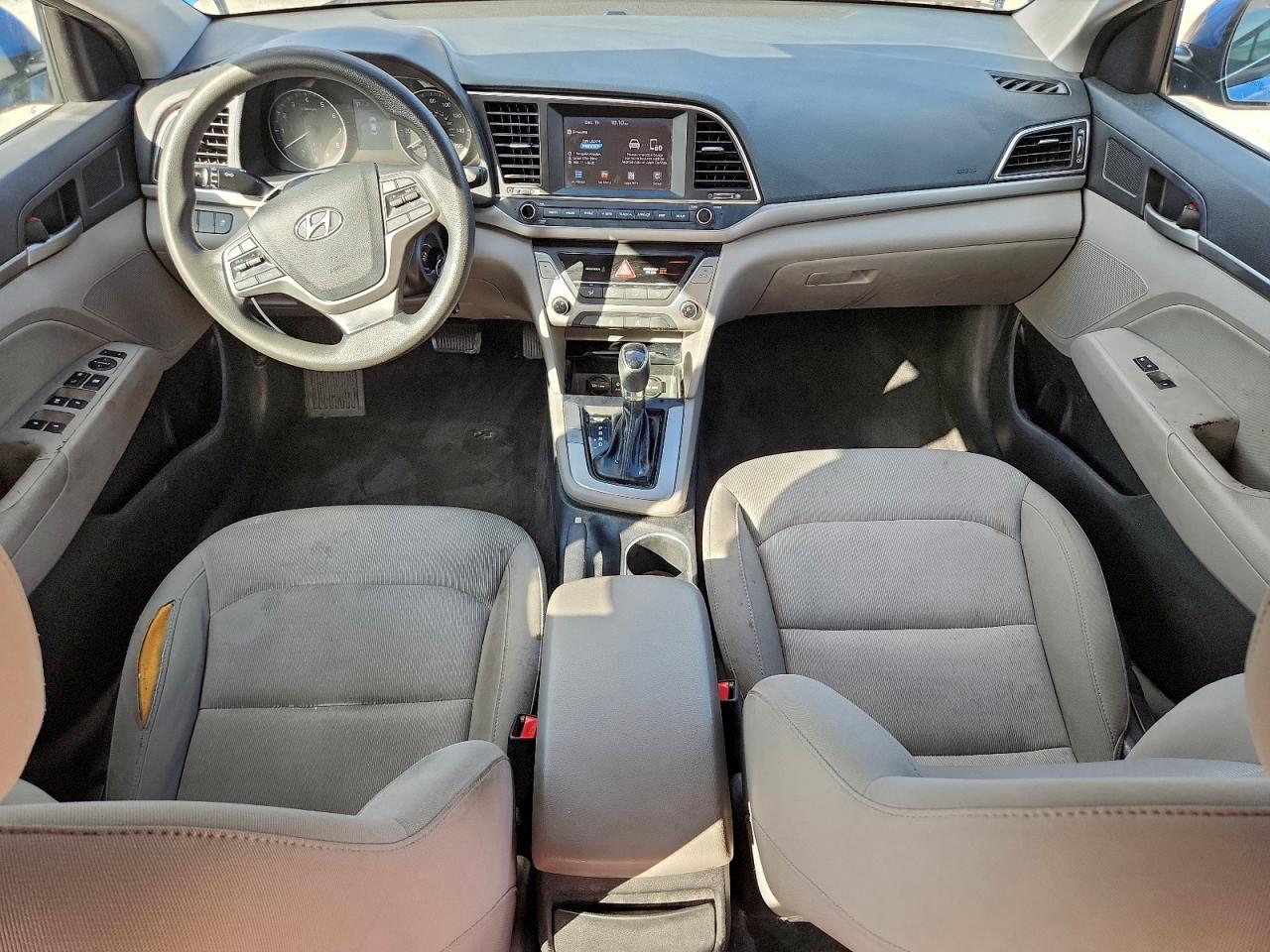 2018 HYUNDAI ELANTRA SEL photo 8