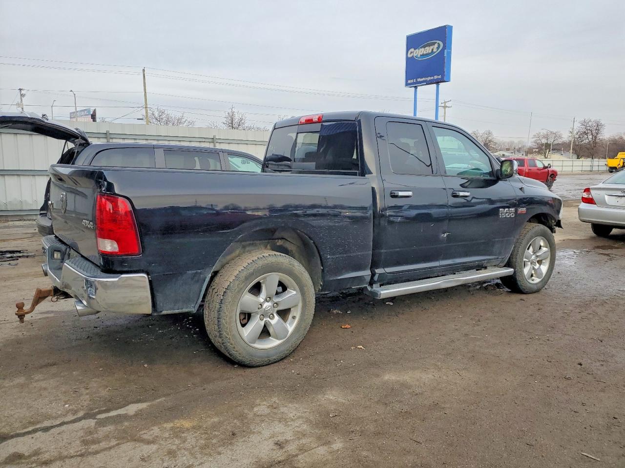 2014 RAM 1500 SLT photo 3