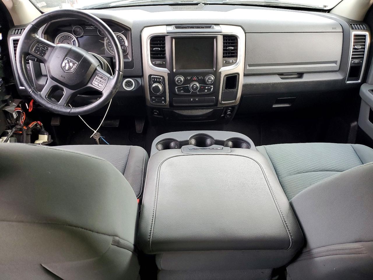 2014 RAM 1500 SLT photo 8