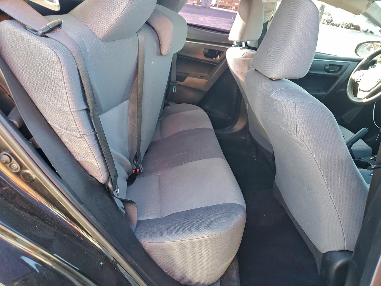2016 TOYOTA COROLLA L photo 10