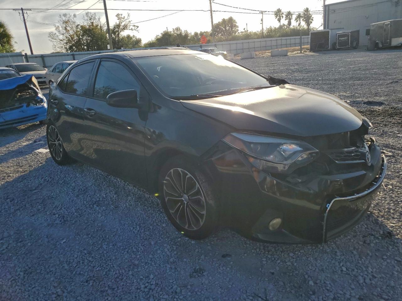 2016 TOYOTA COROLLA L photo 4
