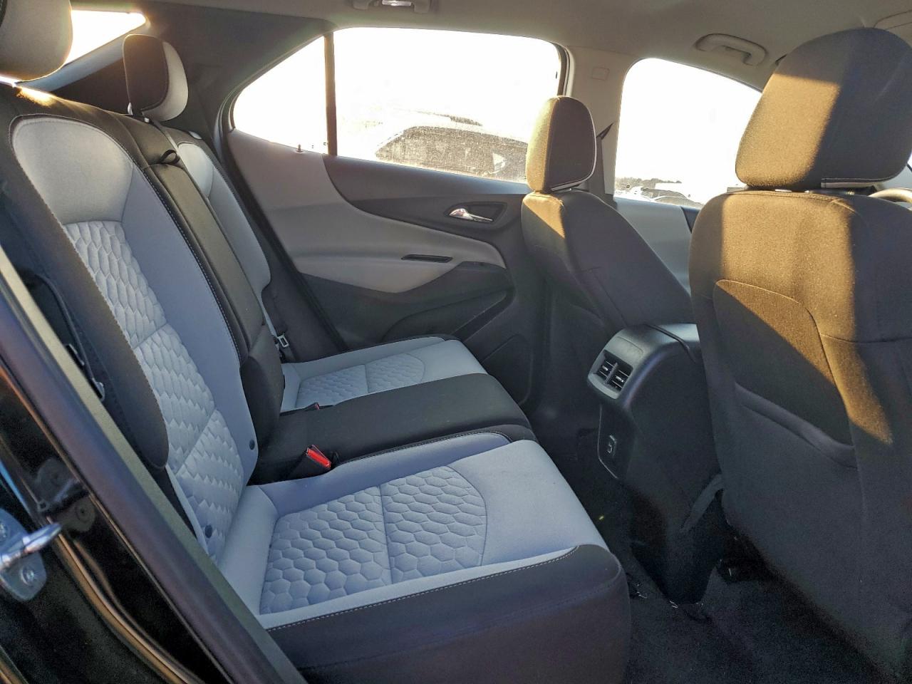 2020 CHEVROLET EQUINOX photo 11