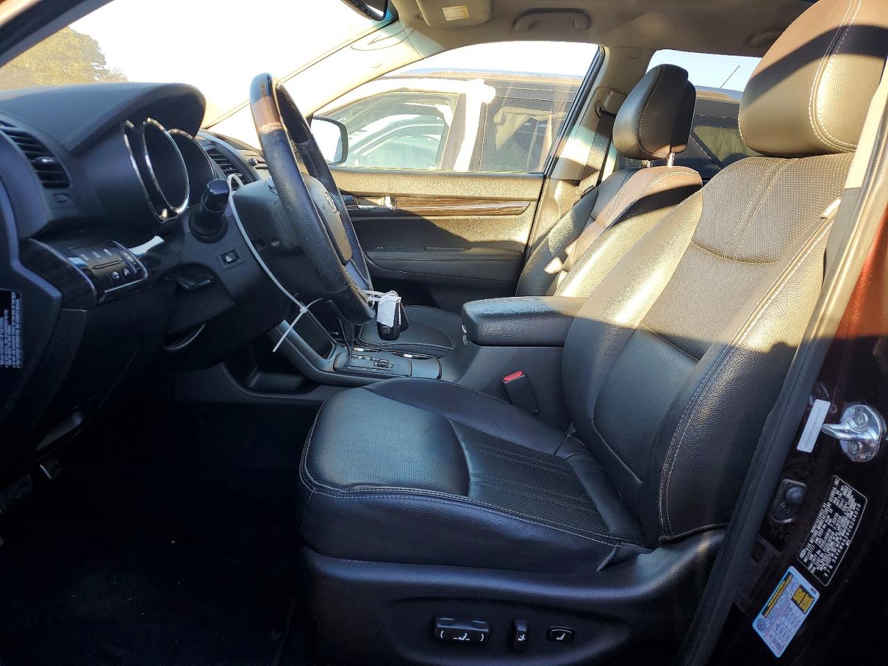 2012 KIA SORENTO SX photo 7