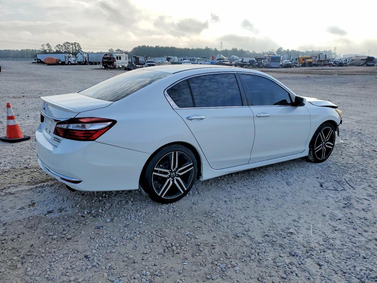 2017 HONDA ACCORD SPORT SPECIAL EDITION photo 3