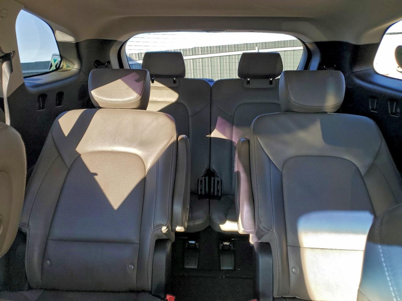 2016 HYUNDAI SANTA FE SE ULTIMATE photo 10