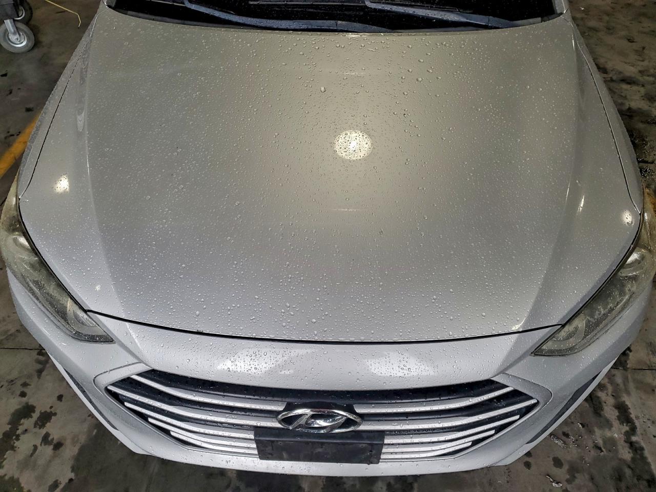 2018 HYUNDAI ELANTRA SE photo 11