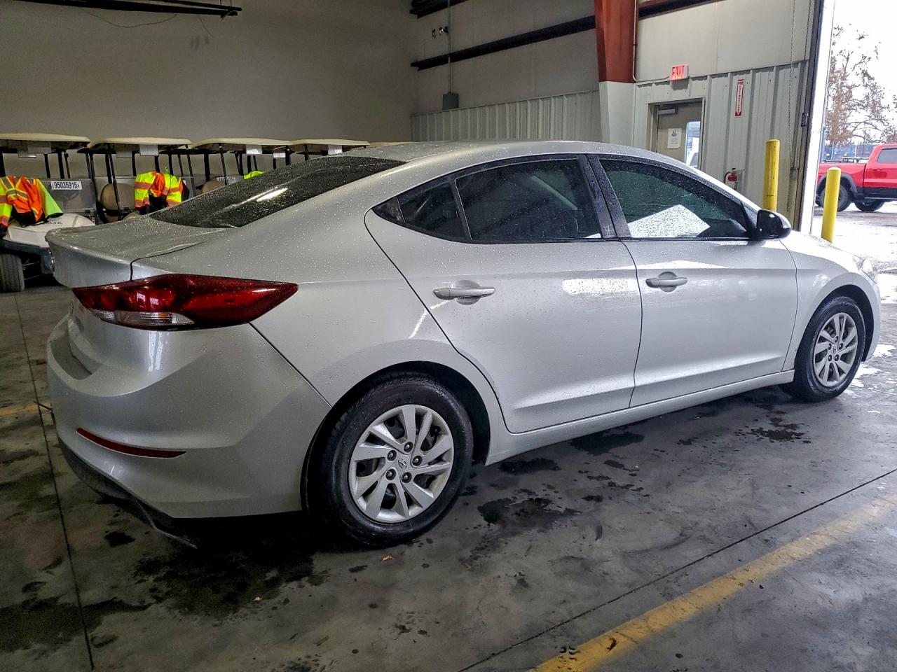 2018 HYUNDAI ELANTRA SE photo 3