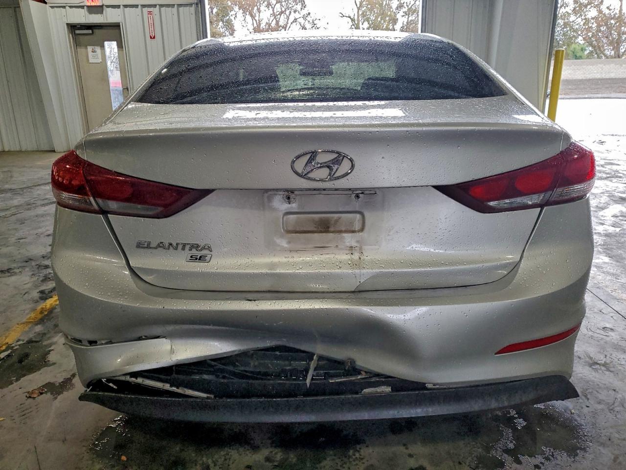 2018 HYUNDAI ELANTRA SE photo 6