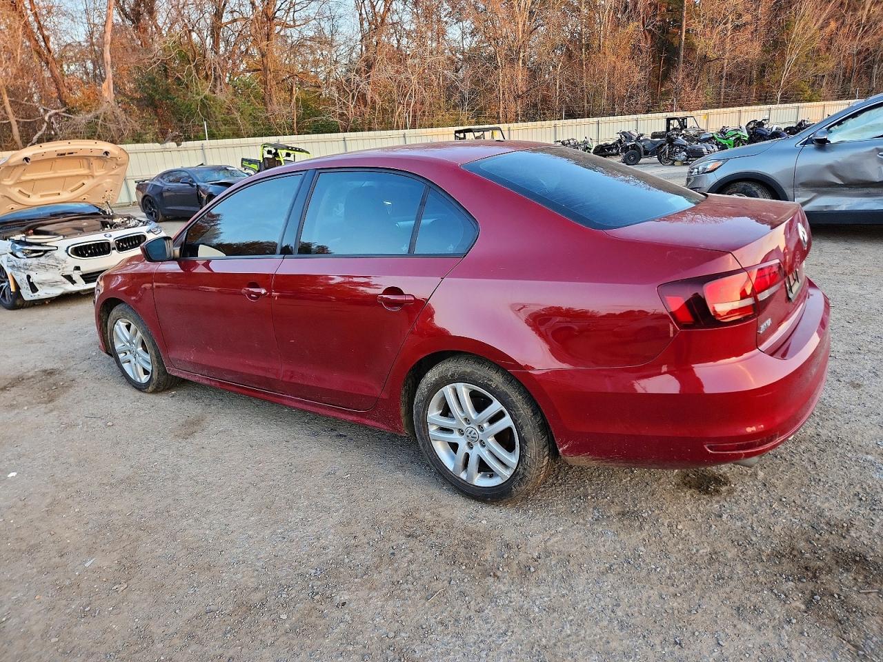 2018 VOLKSWAGEN JETTA S photo 2