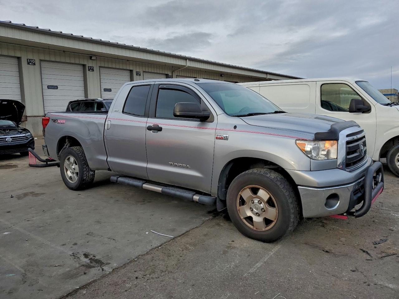 2013 TOYOTA TUNDRA DOUBLE CAB SR5 photo 4