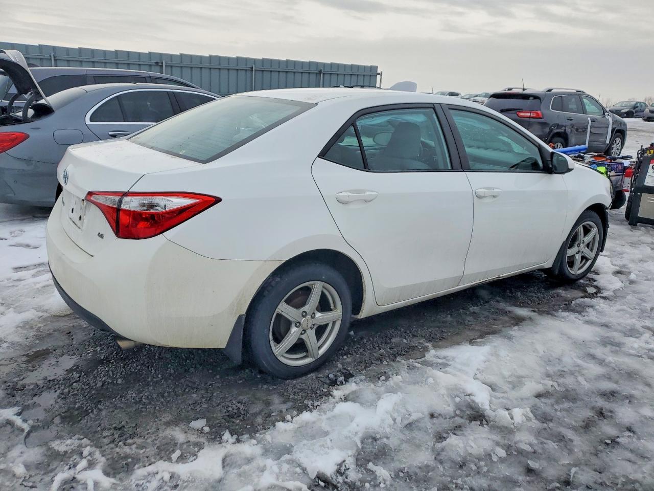 2014 TOYOTA COROLLA L photo 7