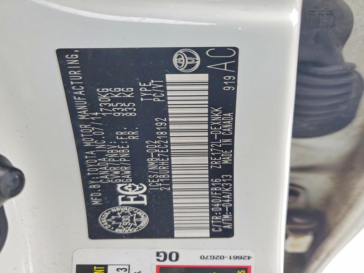 2014 TOYOTA COROLLA L photo 37