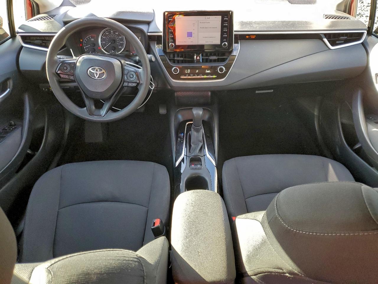 2020 TOYOTA COROLLA LE photo 8