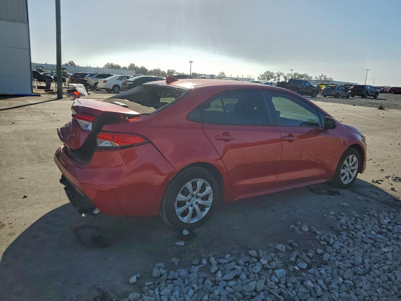 2020 TOYOTA COROLLA LE photo 3