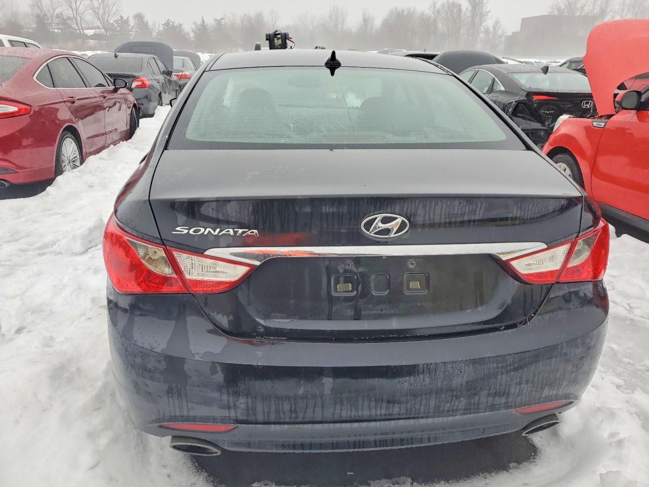 2013 HYUNDAI SONATA SE photo 6