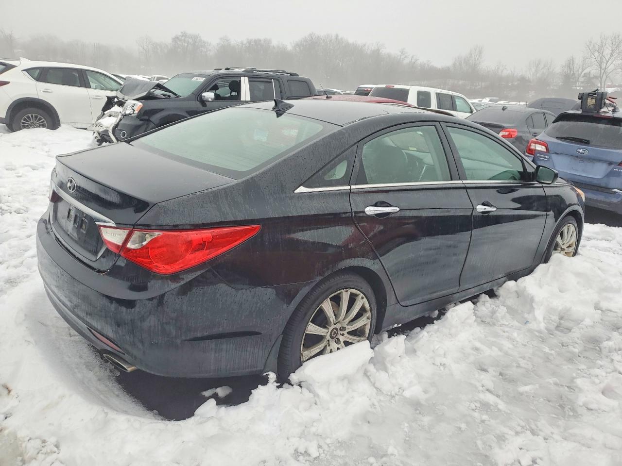 2013 HYUNDAI SONATA SE photo 3