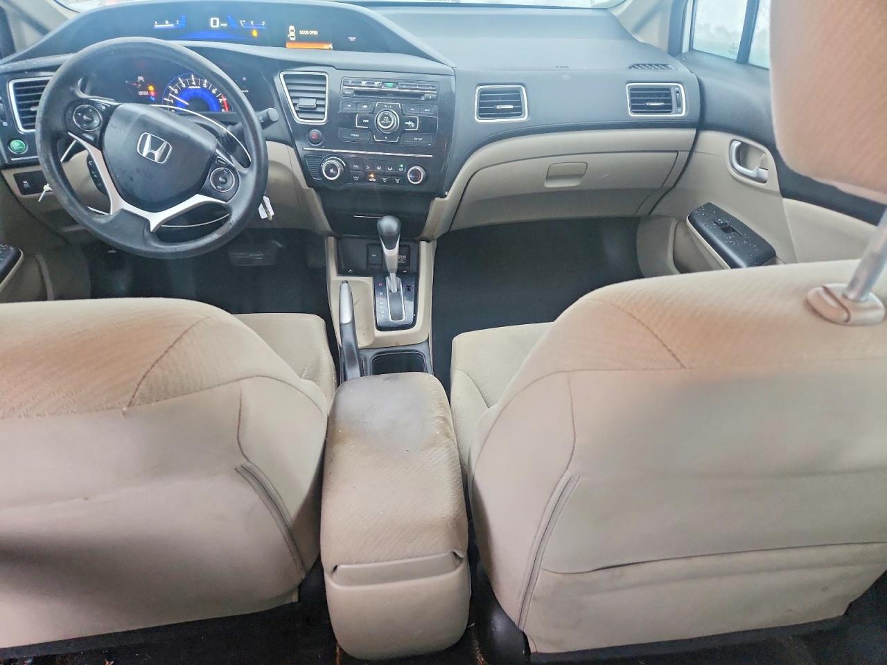 2013 HONDA CIVIC LX photo 8
