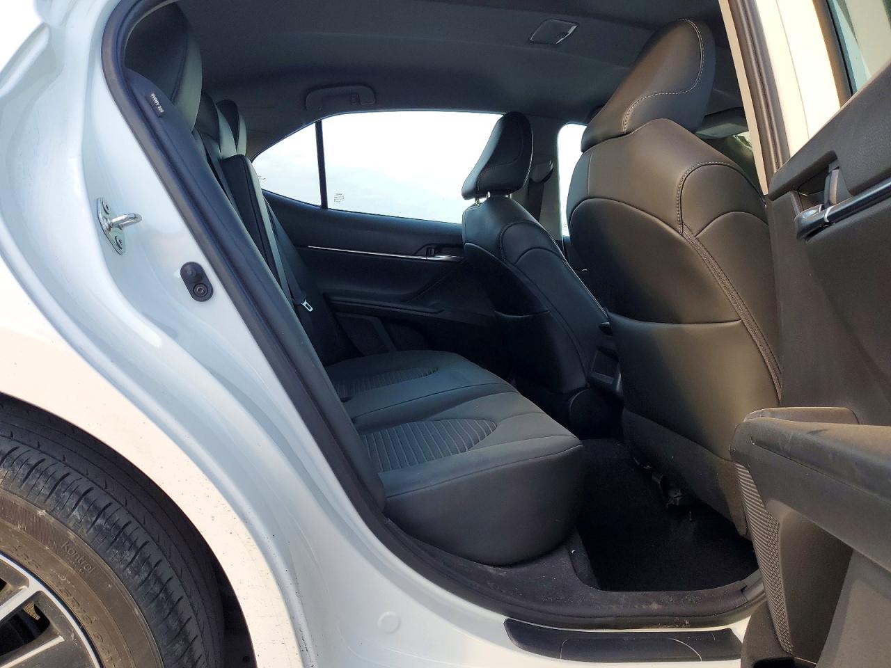 2024 TOYOTA CAMRY photo 10
