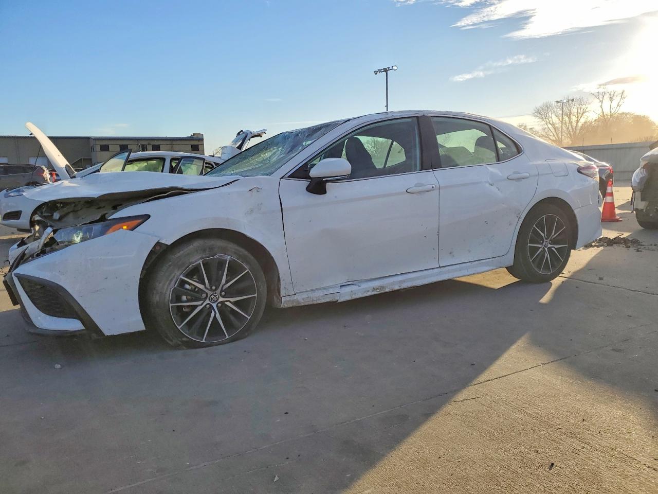 2024 TOYOTA CAMRY