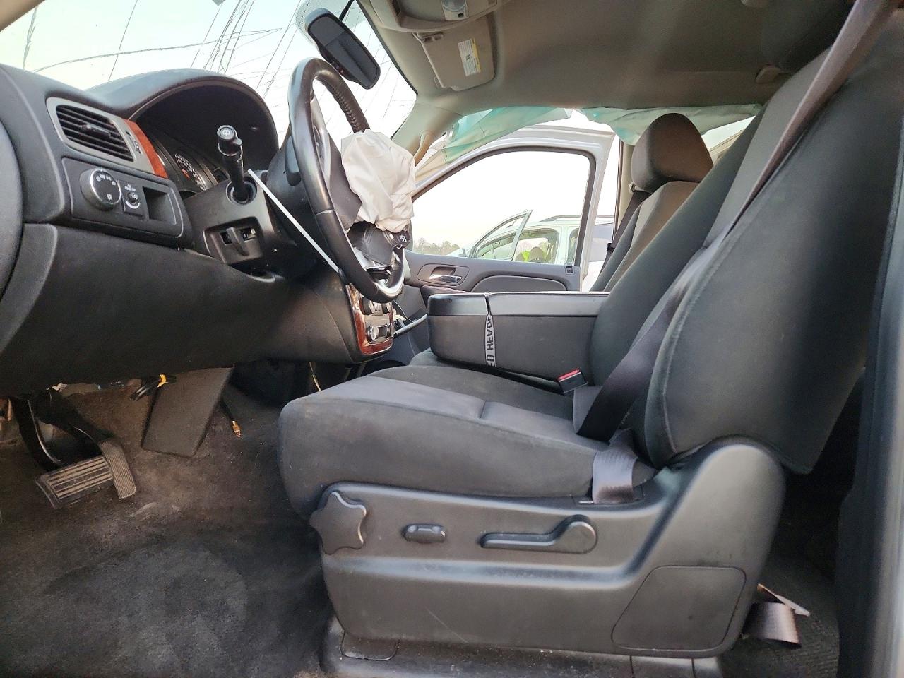 2013 CHEVROLET TAHOE C1500 LS photo 7