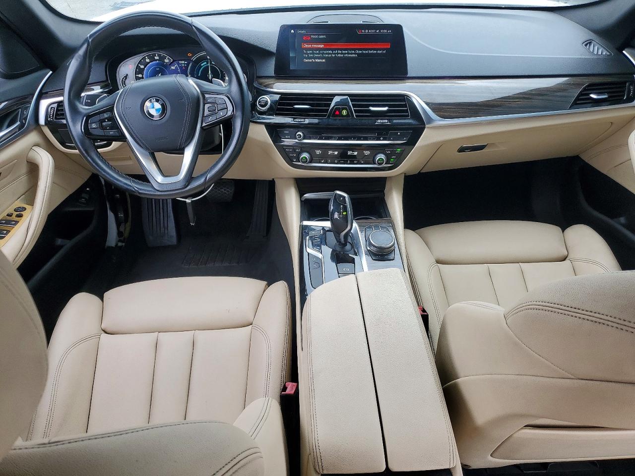 2019 BMW 530E photo 8