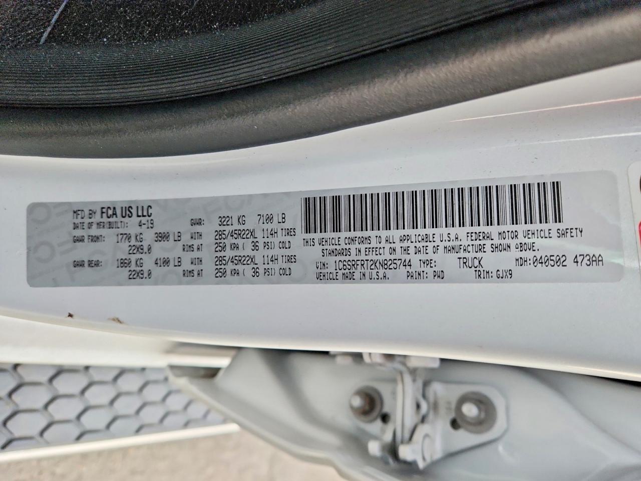 2019 RAM 1500 LARAMIE photo 13