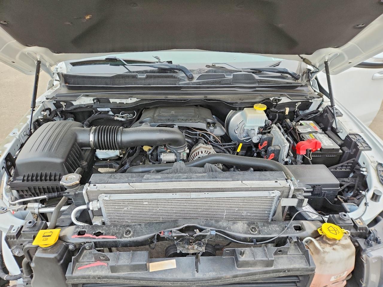 2019 RAM 1500 LARAMIE photo 11