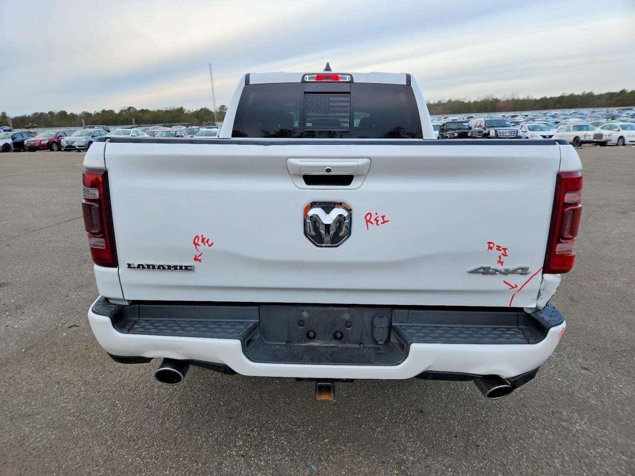 2019 RAM 1500 LARAMIE photo 6
