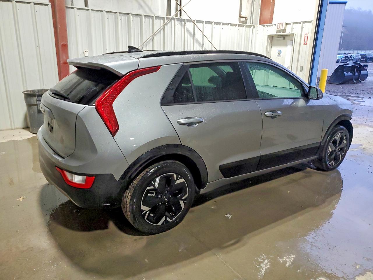 2024 KIA NIRO WIND photo 3