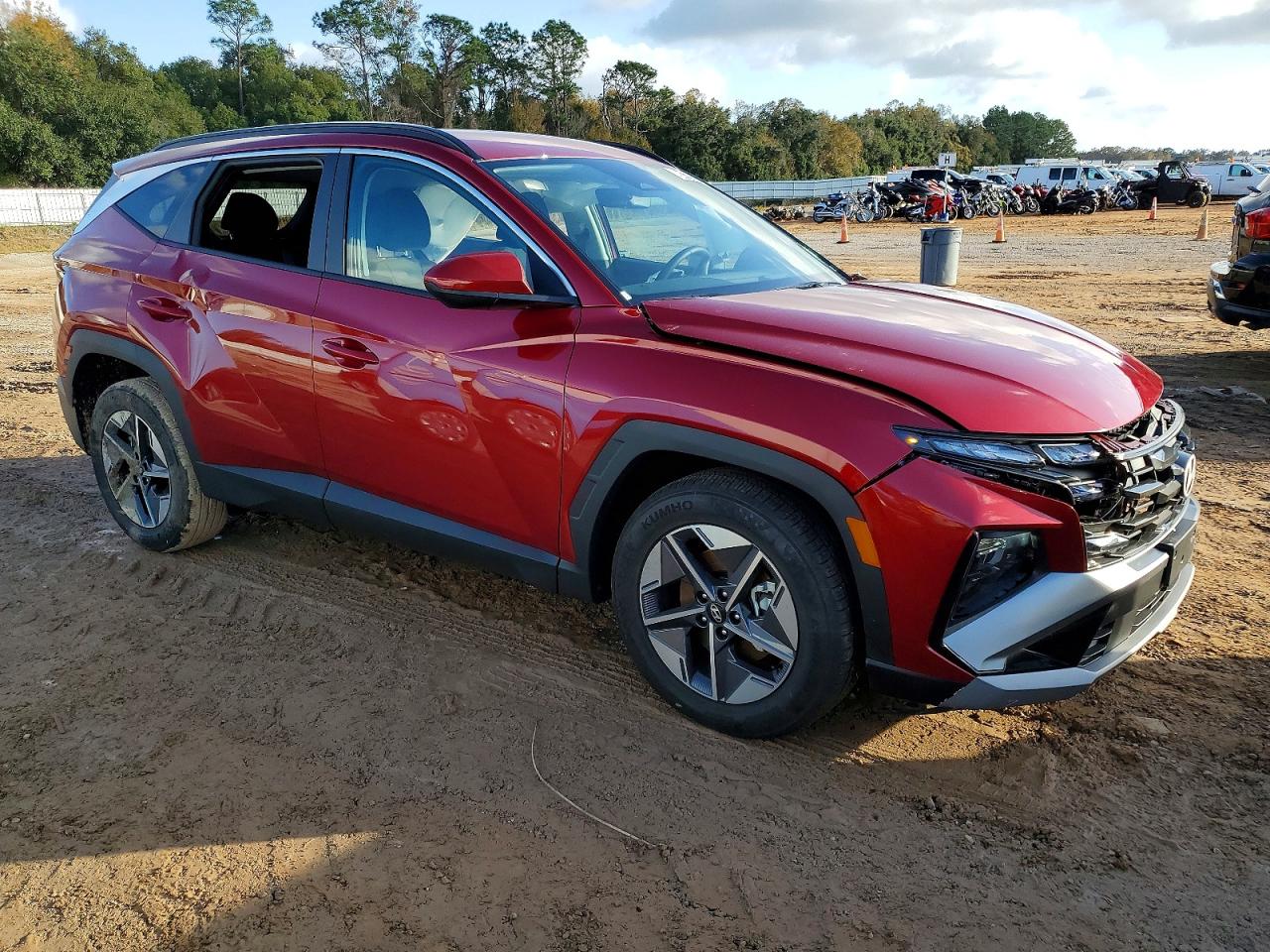 2026 HYUNDAI TUCSON SEL photo 4