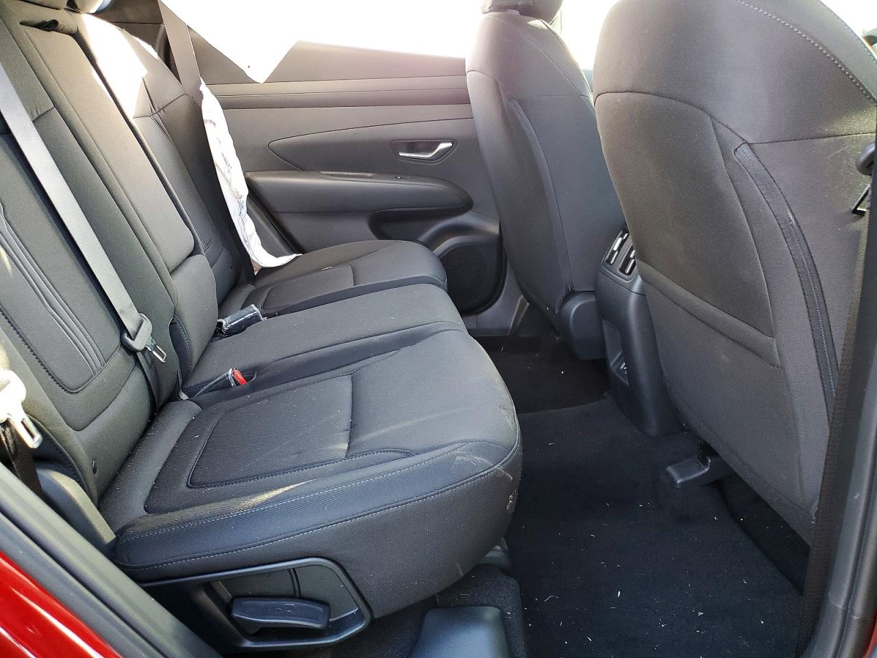 2026 HYUNDAI TUCSON SEL photo 11