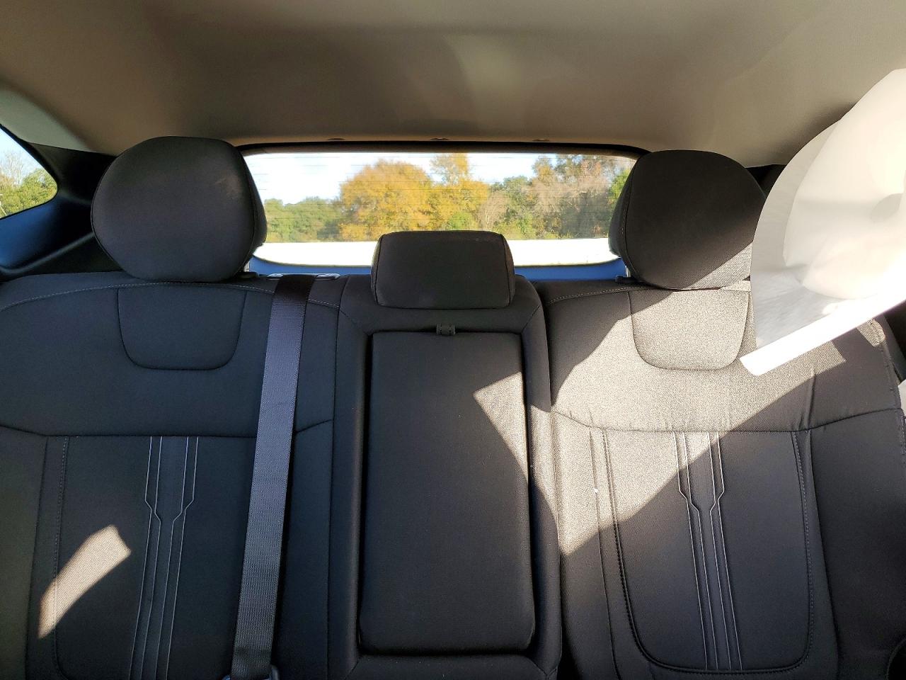 2026 HYUNDAI TUCSON SEL photo 10