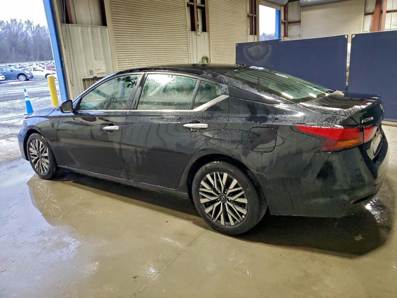 2025 NISSAN ALTIMA SV photo 2