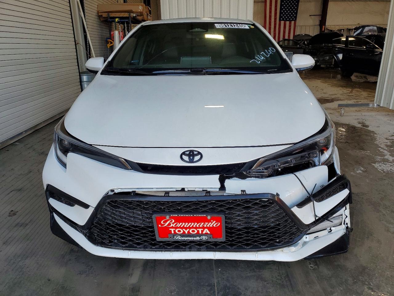 2024 TOYOTA COROLLA XSE photo 5