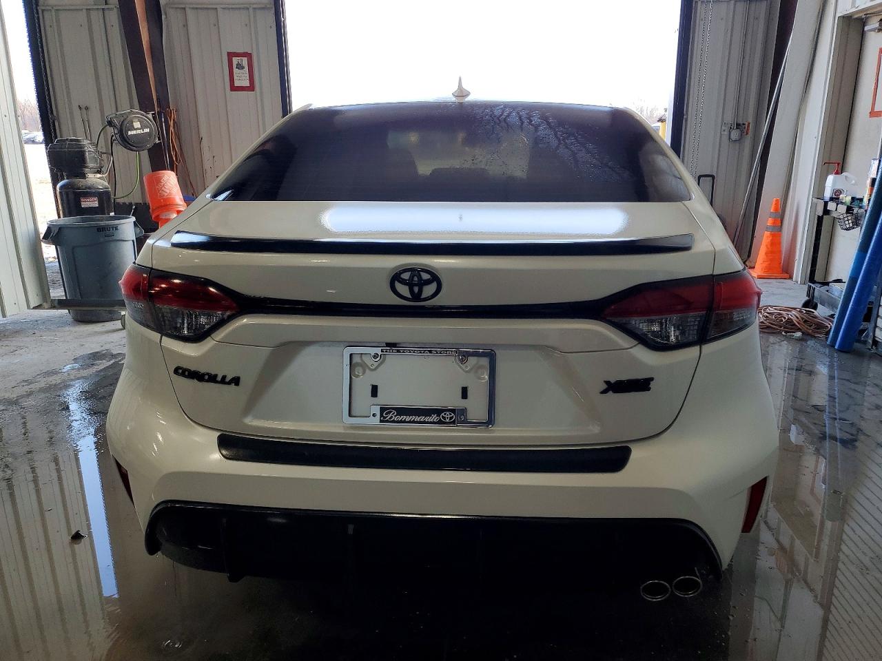 2024 TOYOTA COROLLA XSE photo 6