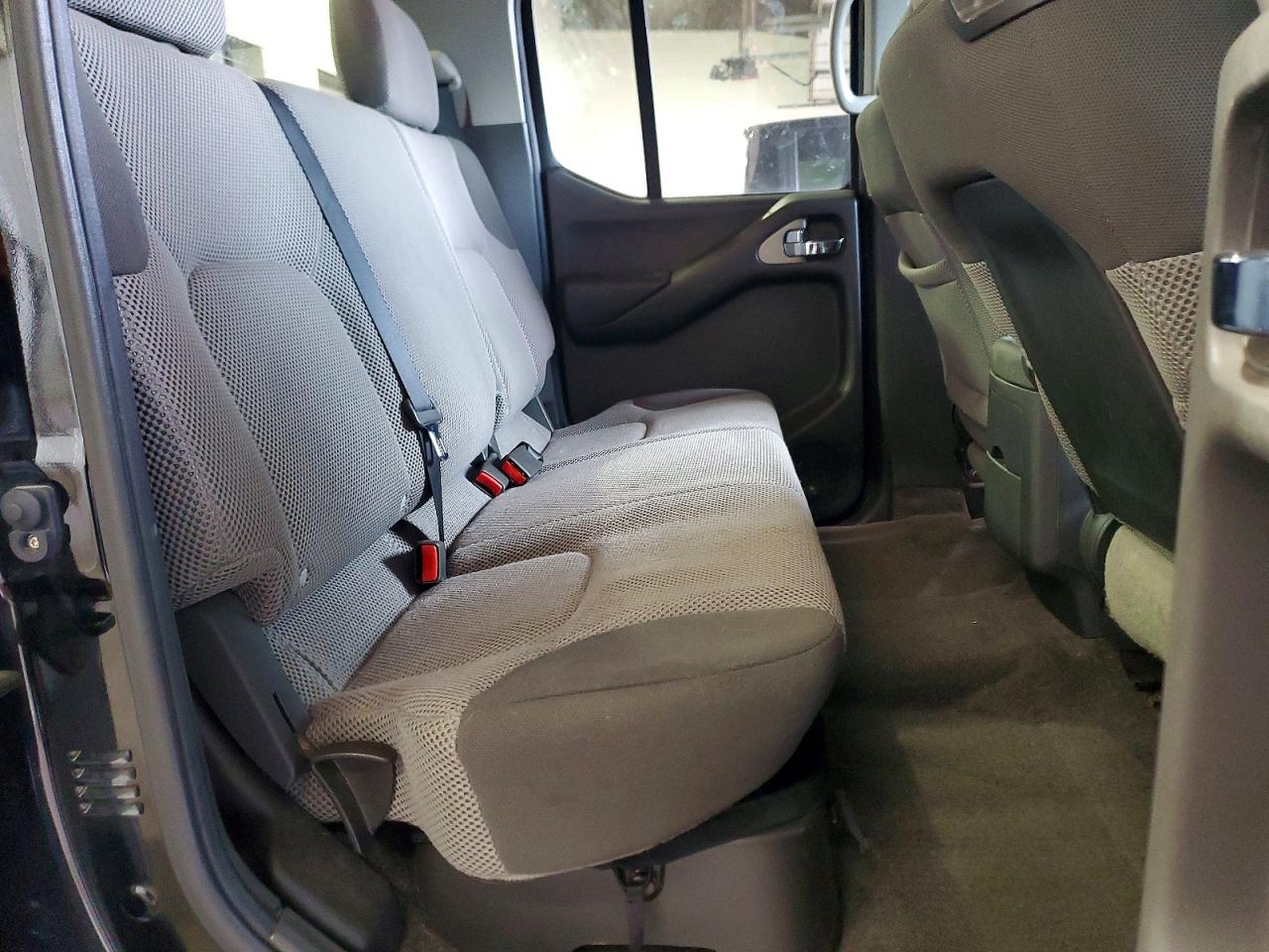 2010 SUZUKI EQUATOR SPORT photo 10