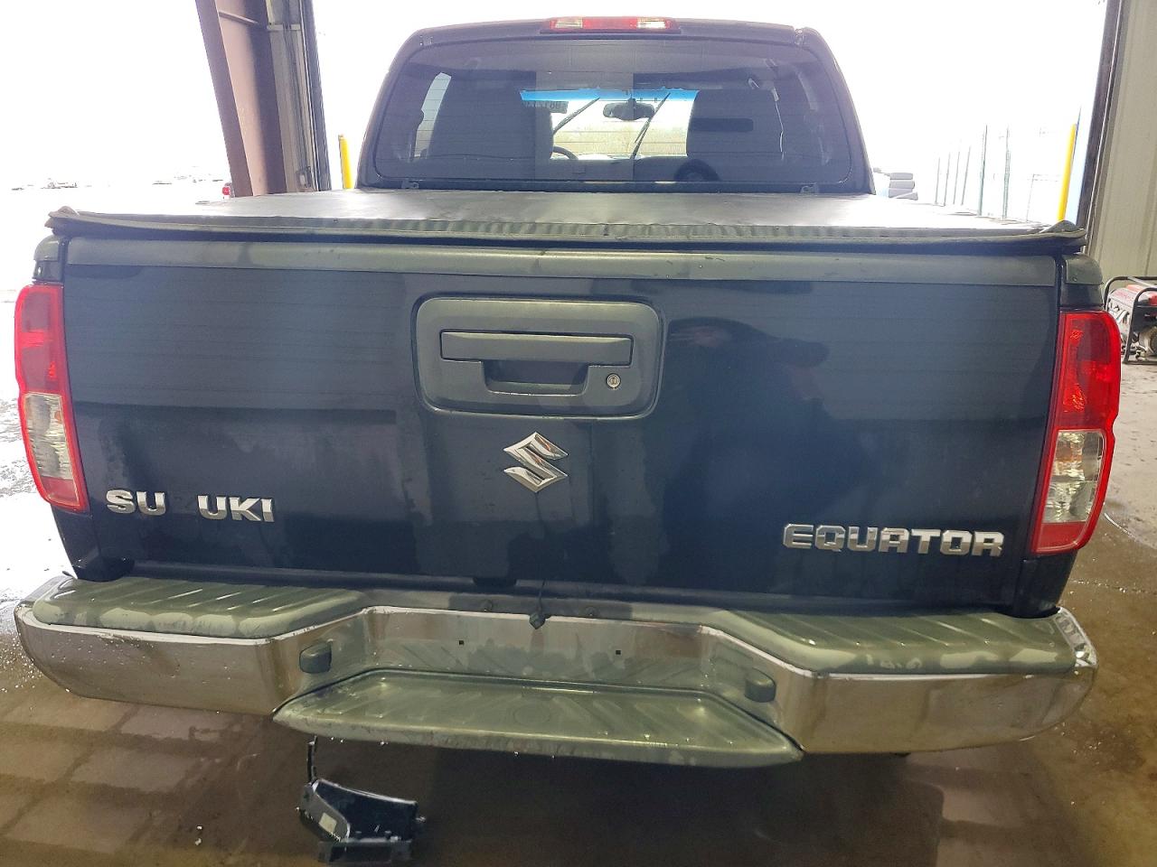 2010 SUZUKI EQUATOR SPORT photo 6