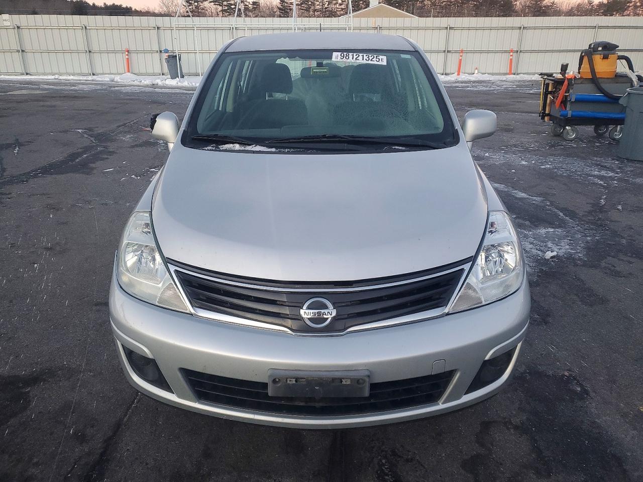 2012 NISSAN VERSA S photo 5