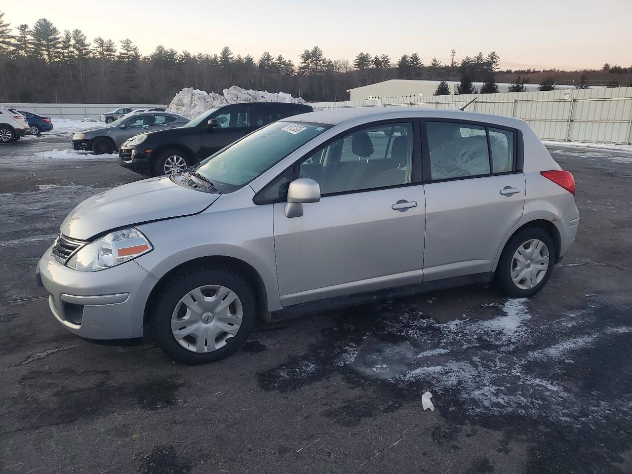 2012 NISSAN VERSA
