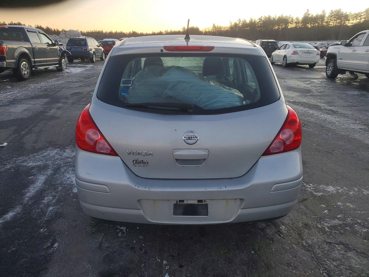 2012 NISSAN VERSA S photo 6