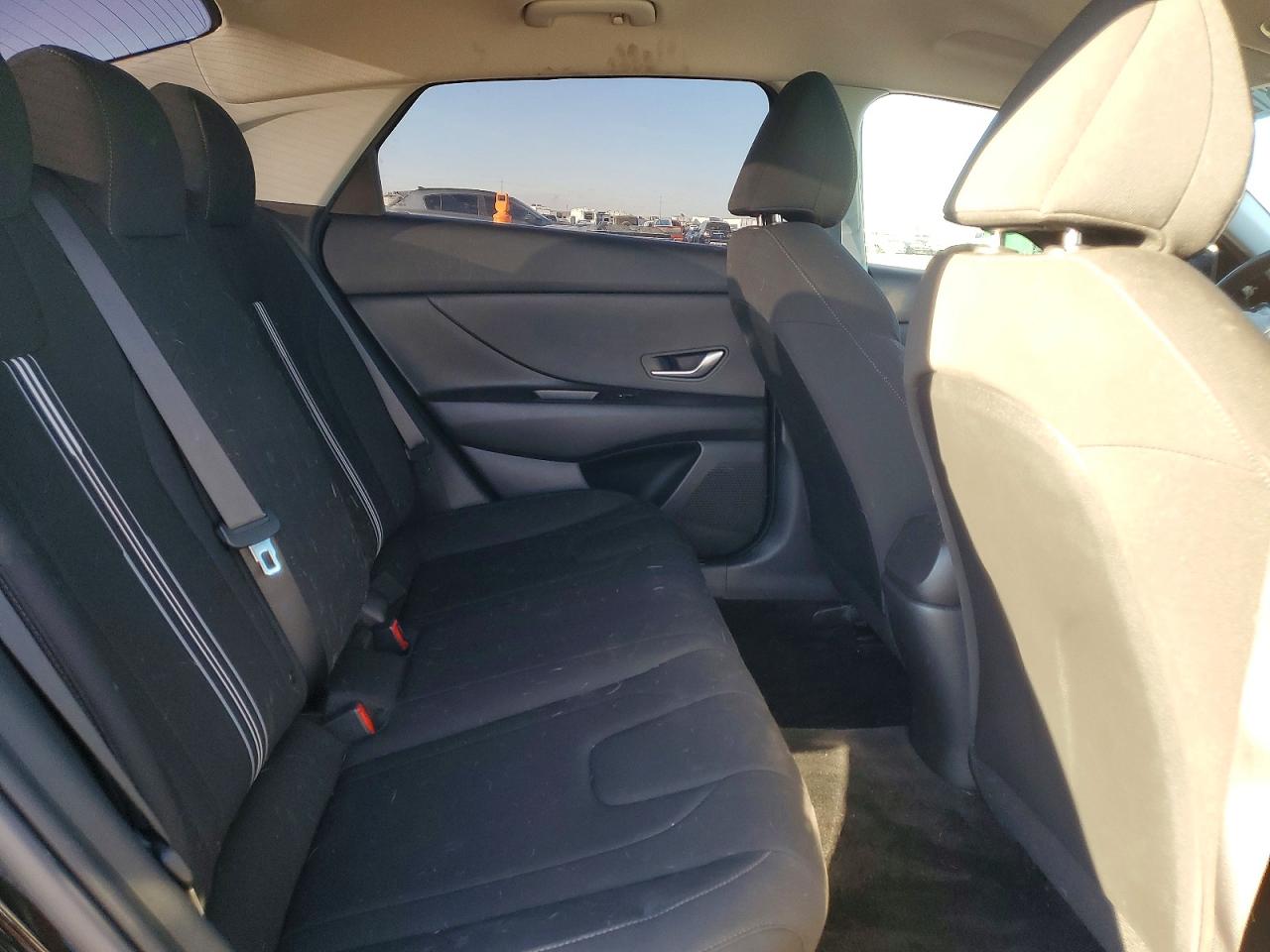 2023 HYUNDAI ELANTRA SEL photo 10
