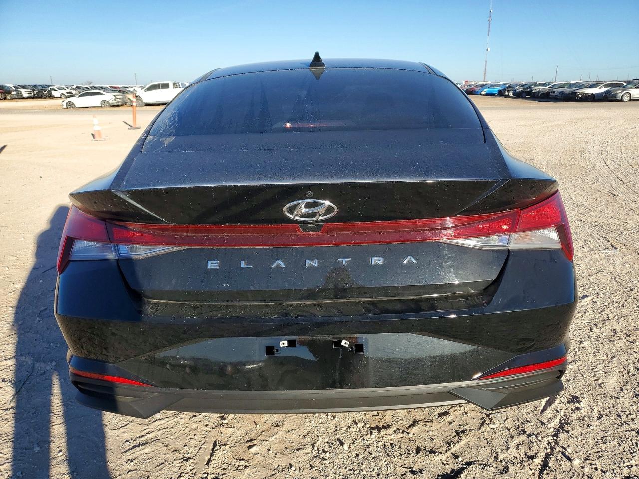 2023 HYUNDAI ELANTRA SEL photo 6