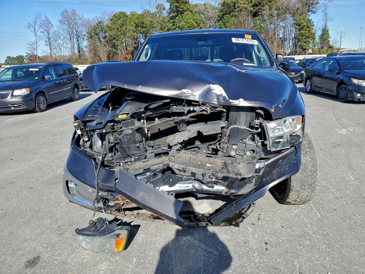 2015 RAM 1500 SLT photo 5