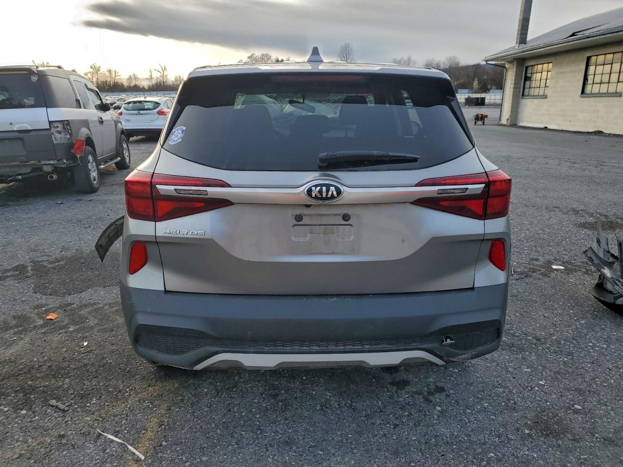 2021 KIA SELTOS LX photo 11