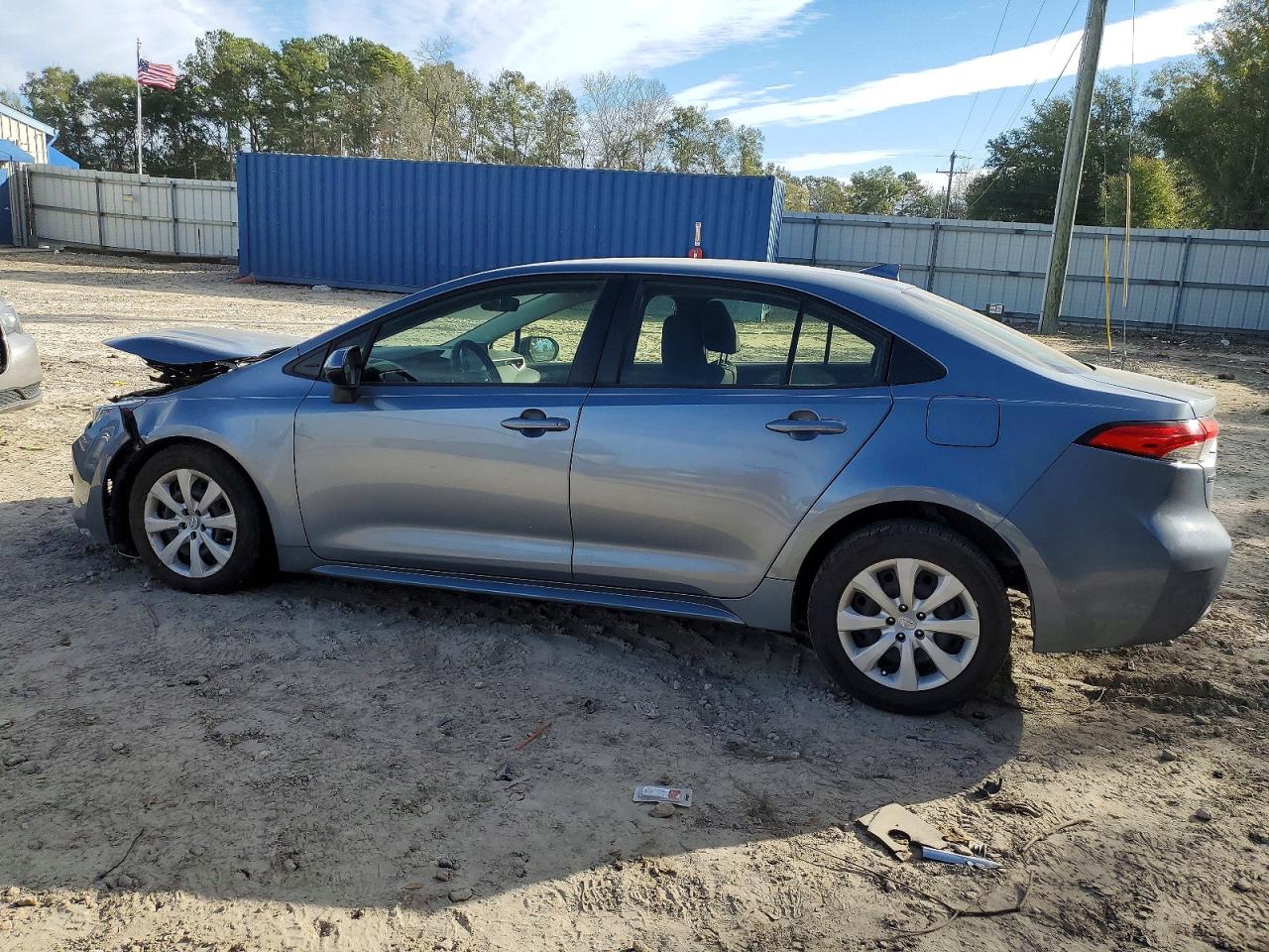 2020 TOYOTA COROLLA LE photo 2